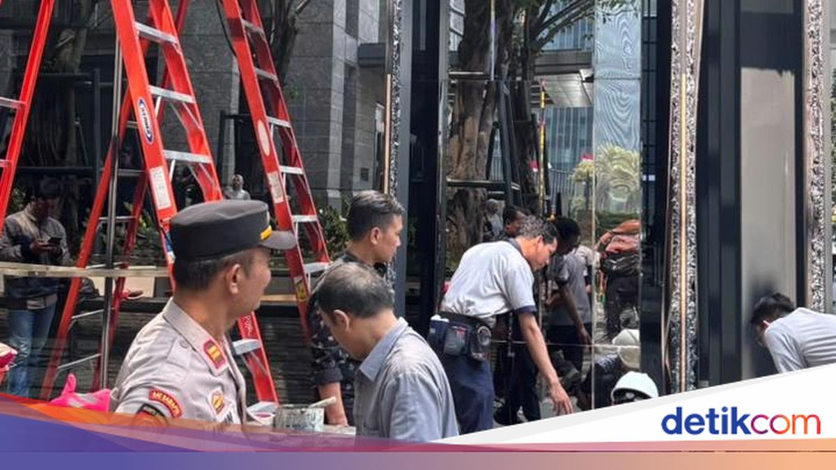 Kasus BYD Tabrak Kaca Gedung di SCBD Selesai Damai, Pengemudi Ganti Rugi