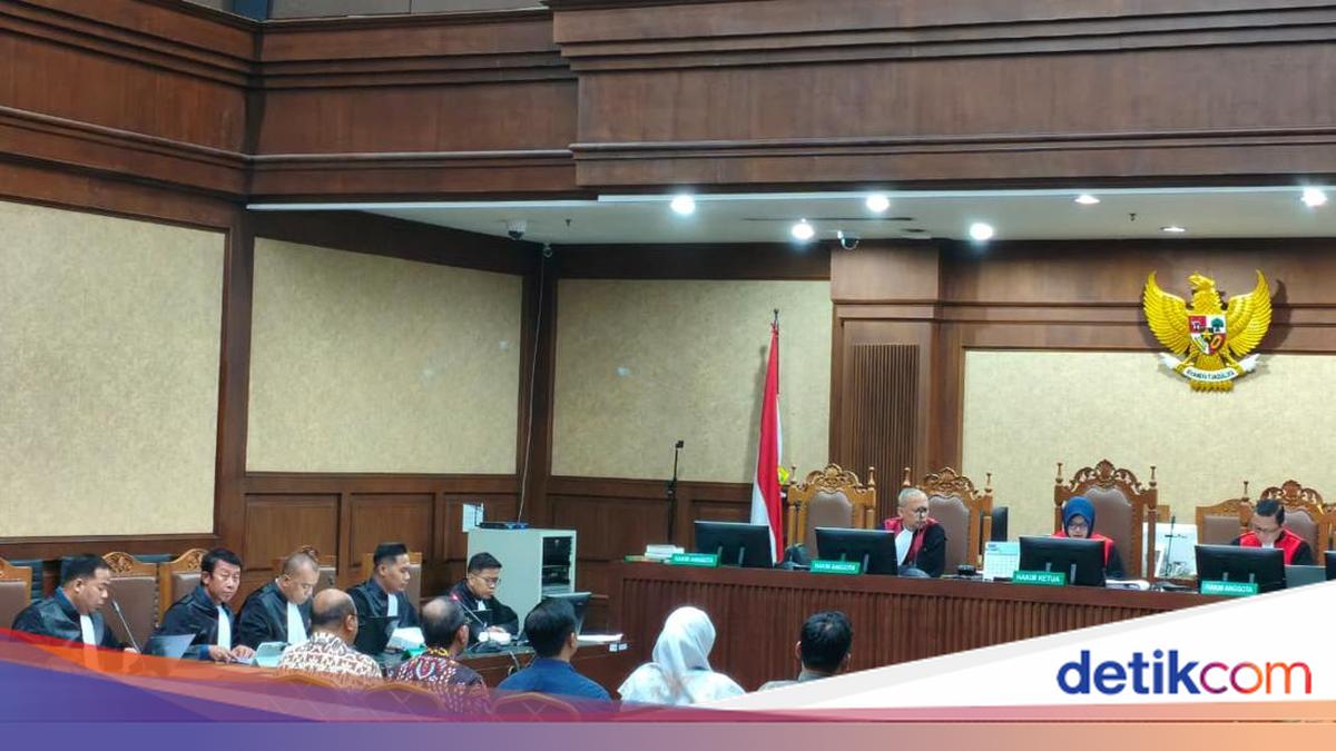 Hakim Lerai Debat di Sidang Eks Ketua Ombudsman: Terserah Saksilah