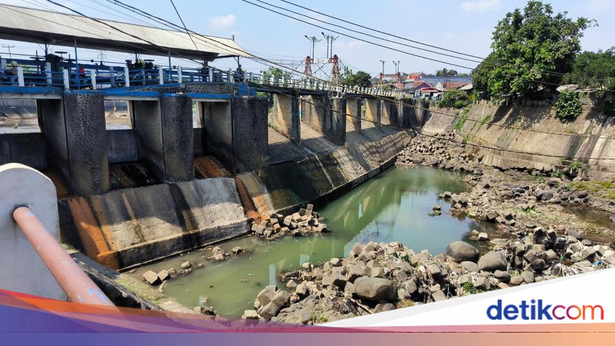 Tinggi Muka Air Bendung Katulampa Bogor Sentuh 0 Cm Imbas Kemarau