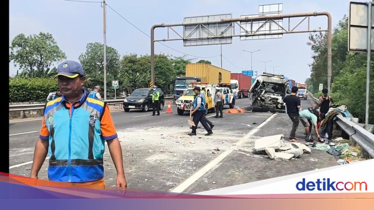 Kecelakaan Beruntun 6 Kendaraan di Tol Bintara Arah Cakung, 1 Tewas