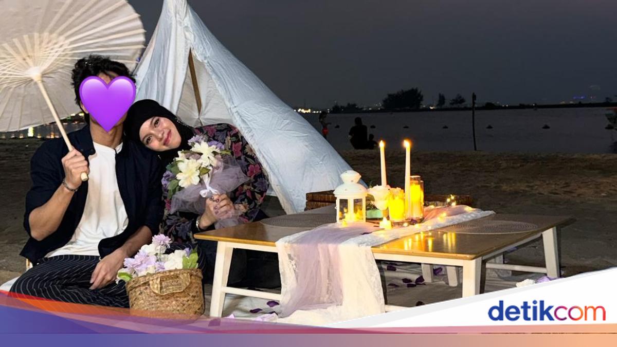 Ultah Estetik Sajidah Halilintar di Pinggir Pantai, Bareng Siapa Tuh?