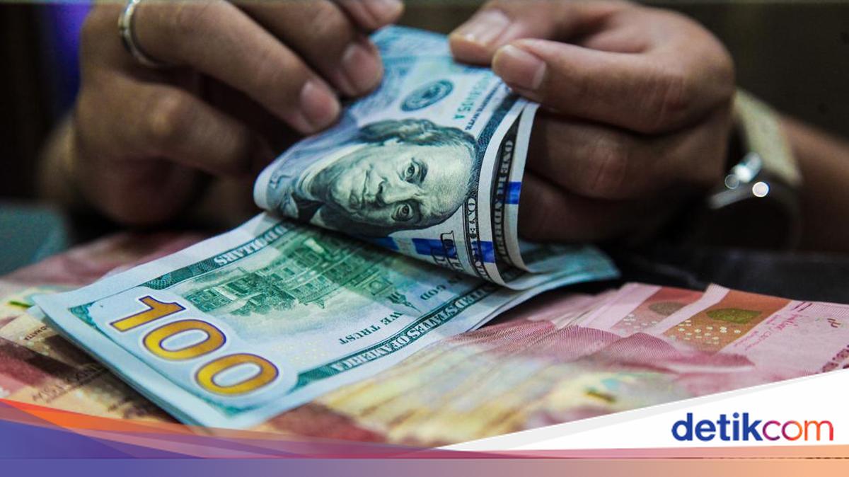 Rupiah Tertekan, Dolar AS Dekati Level Rp 18.100