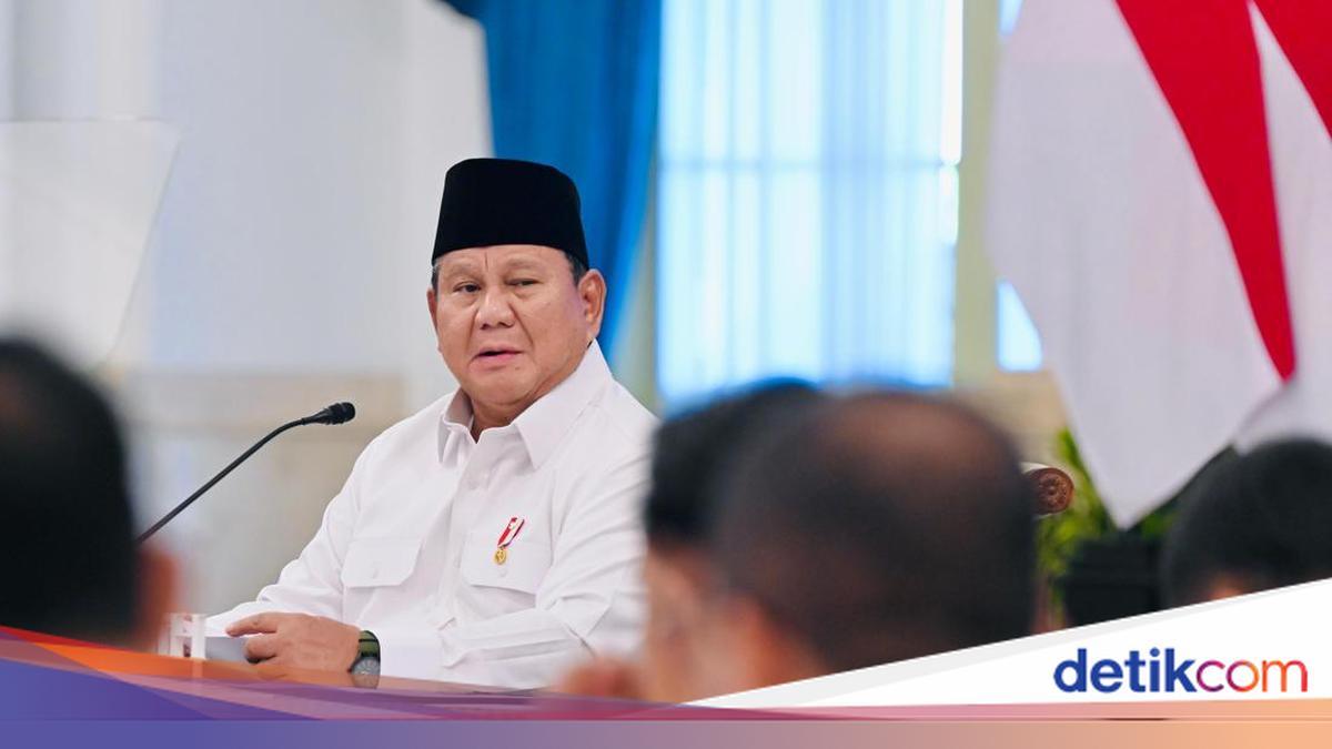 Regulasi Berbelit, Prabowo Minta Single National Identity Card Segera Dieksekusi