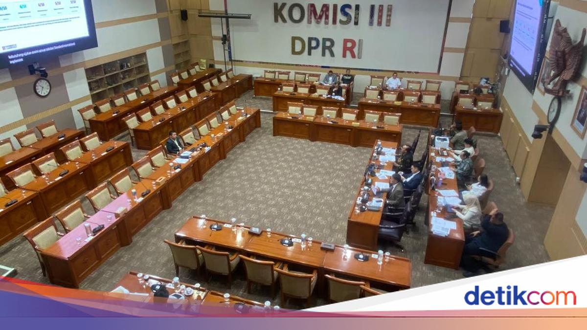 Rapat Komisi III DPR, Peneliti Jelaskan Urgensi Pengesahan RUU Perampasan Aset