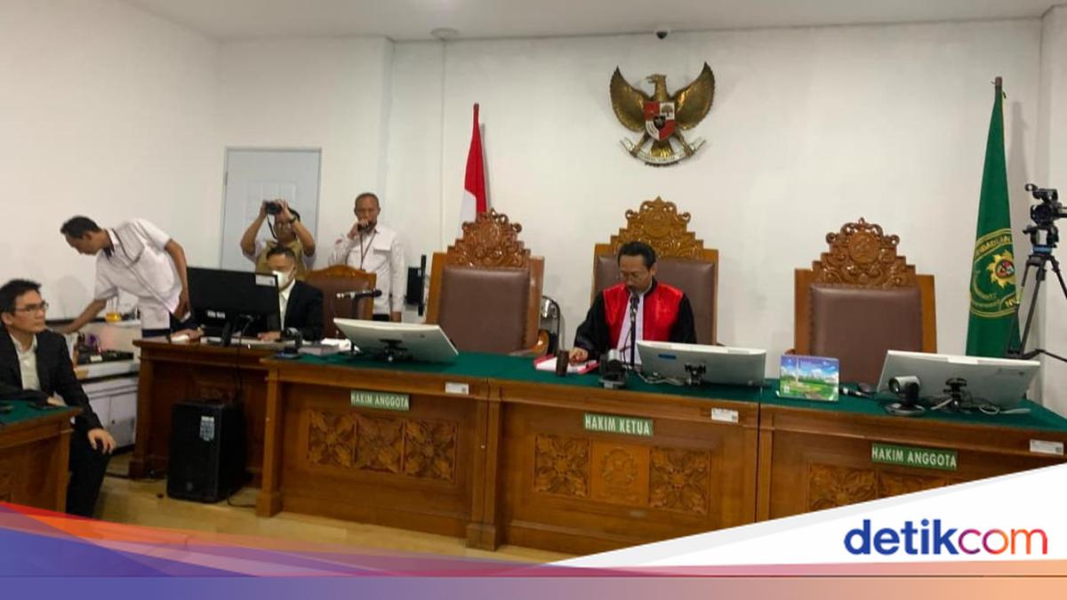 Hakim: Roy Suryo Salahgunakan Praperadilan untuk Tunda Sidang Pokok Perkara