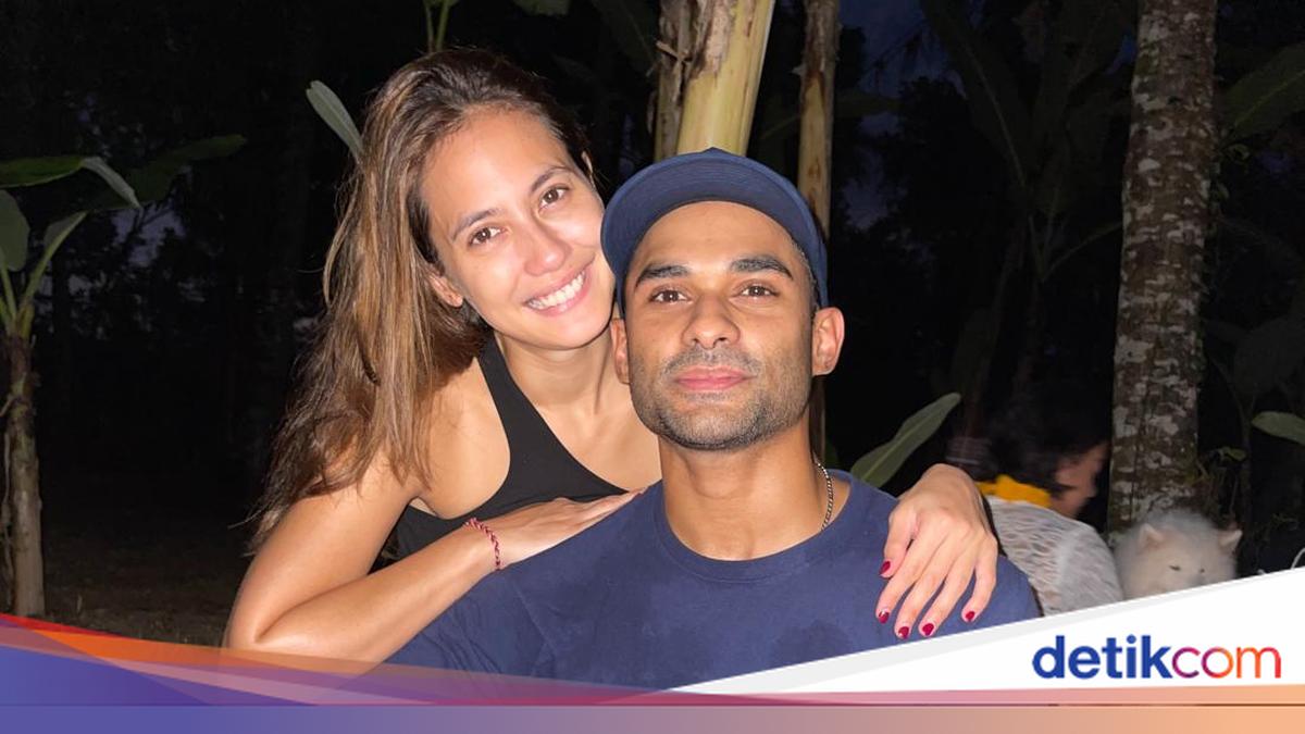 Pevita Pearce's 2nd Anniversary: Balancing Work in Jakarta and Family in Malaysia