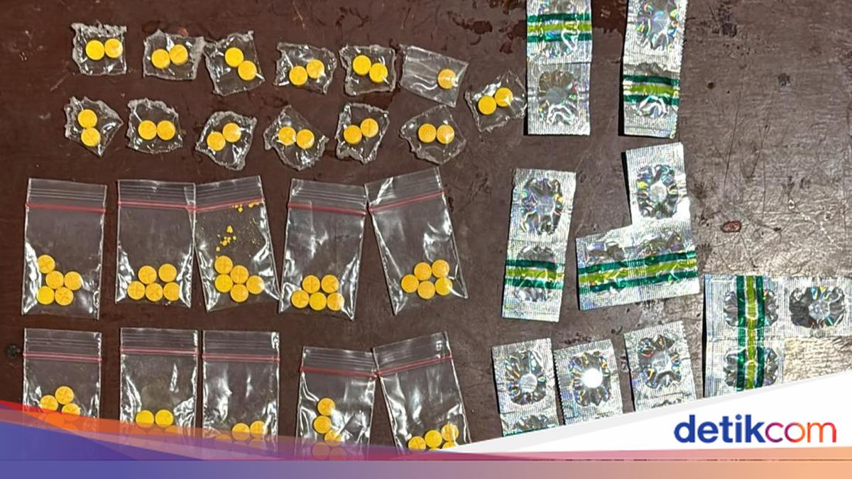 2 Pengedar Tramadol Berkedok Toko Kosemetik di Jakbar Ditangkap Polisi