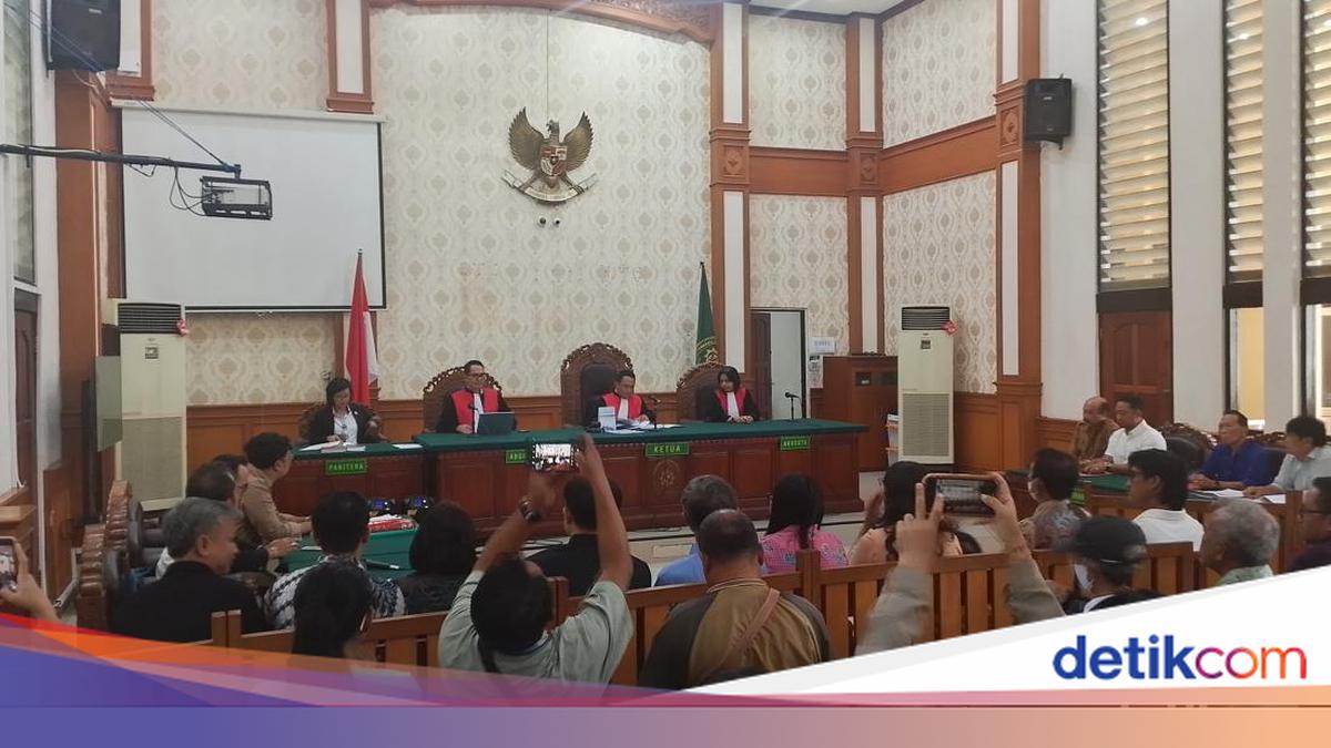 10 Pejabat Negara Mangkir dari Sidang Gugatan Banjir Bali, Sidang Ditunda