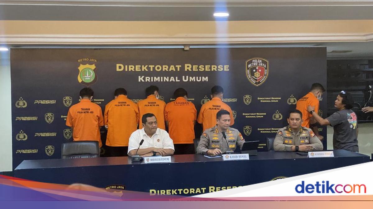 Polda Metro Bongkar Sindikat Buzzer Penyebar Hoax, 8 Orang Jadi Tersangka