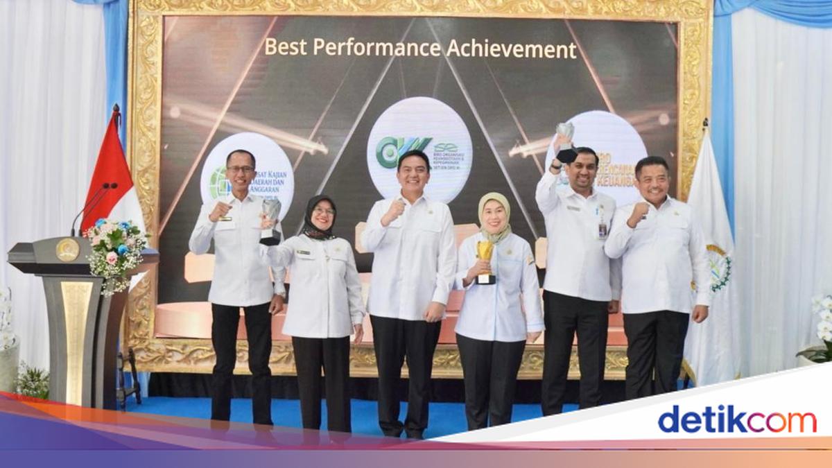 Sekjen DPD RI Tekankan Evaluasi Jadi Budaya Kerja untuk Tingkatkan Kinerja