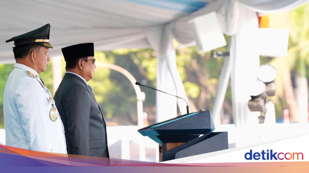 Mendagri Tito Dampingi Presiden Prabowo Lantik 1.204 Pamong Praja Muda IPDN