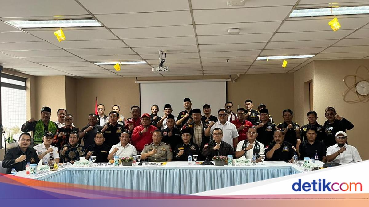 ORMAS RANGKUL POLISI PERKUAT JAGA JAKARTA