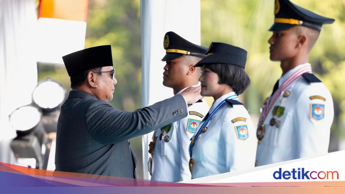 Prabowo Ingatkan Pamong Praja Muda IPDN Utamakan Kepentingan Rakyat