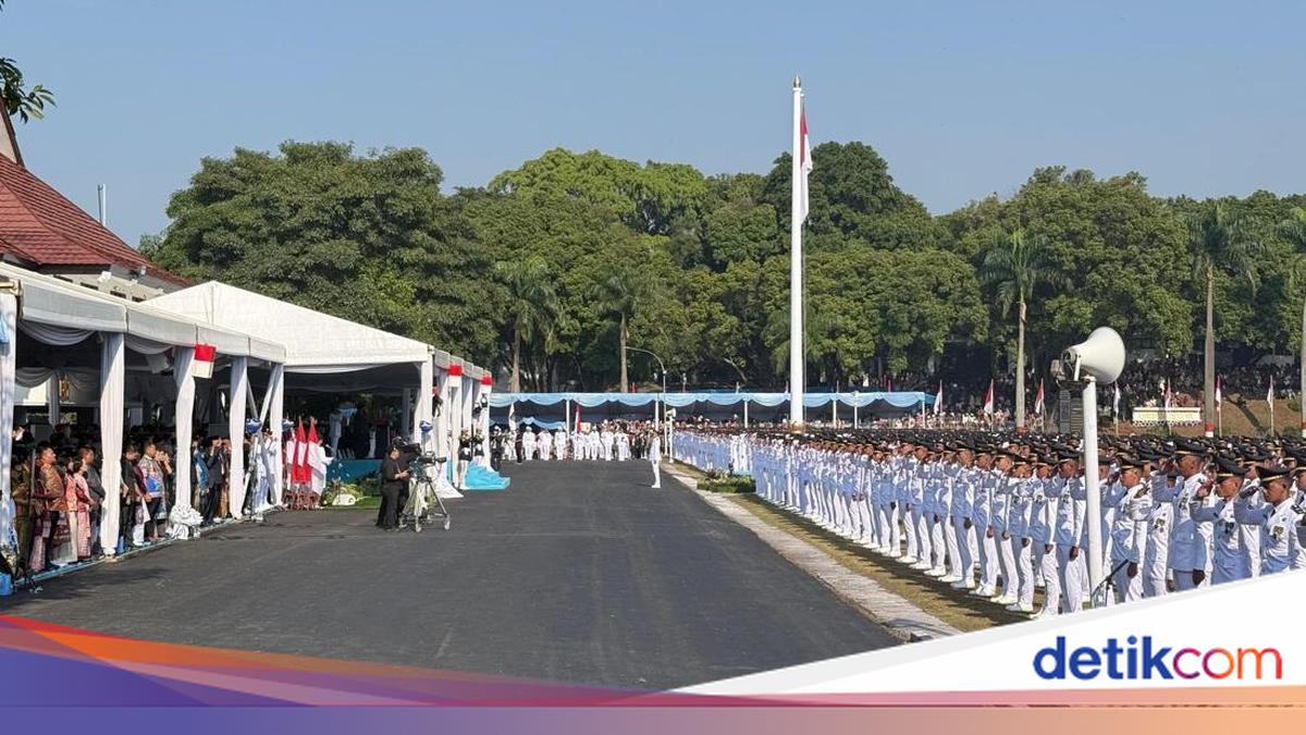 Prabowo Hadiri Pelantikan Pamong Praja Muda IPDN Angkatan ke-33