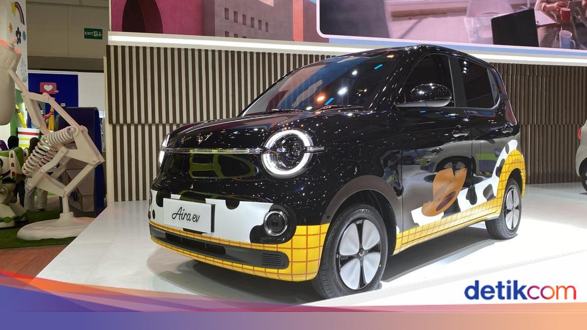 Wuling Aira ev Dominasi GIIAS 2026 dengan Total SPK 2.238 Unit