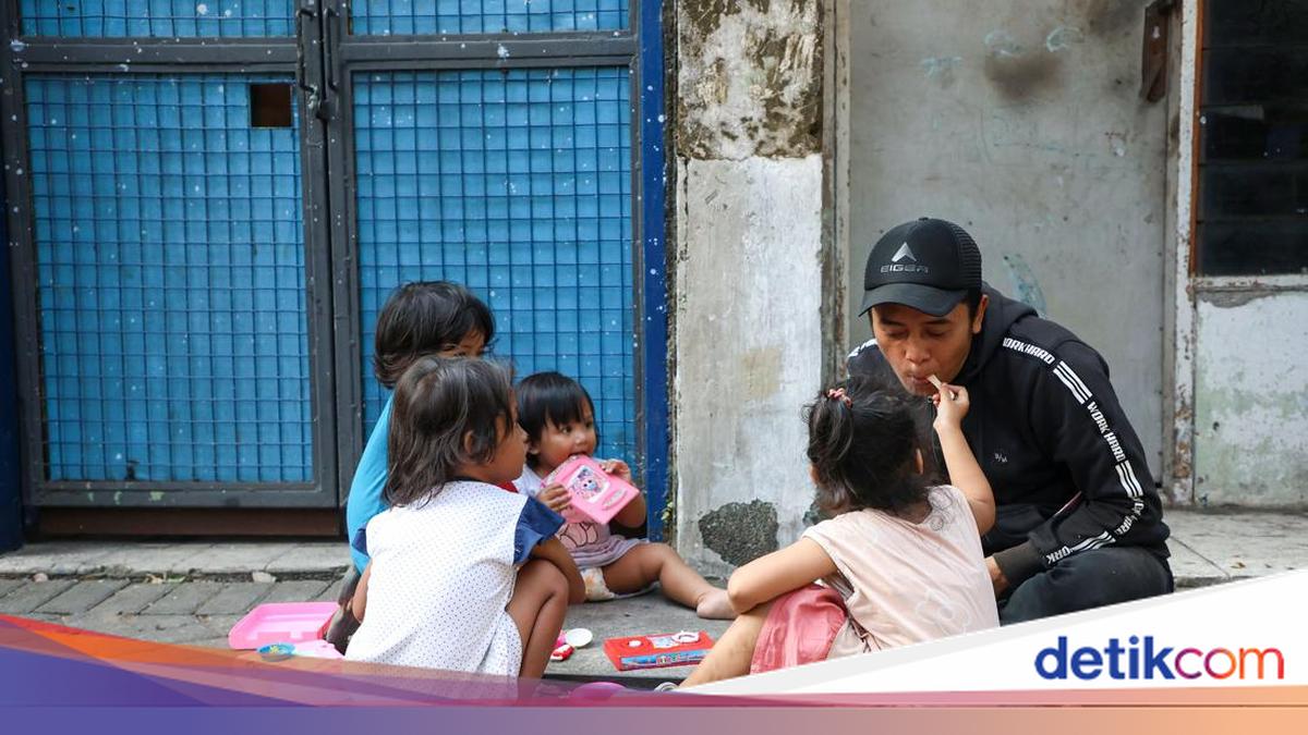 Terungkap Fakta di Balik Viral Anak Surabaya Dibawa Ayah Diajak Ngemis