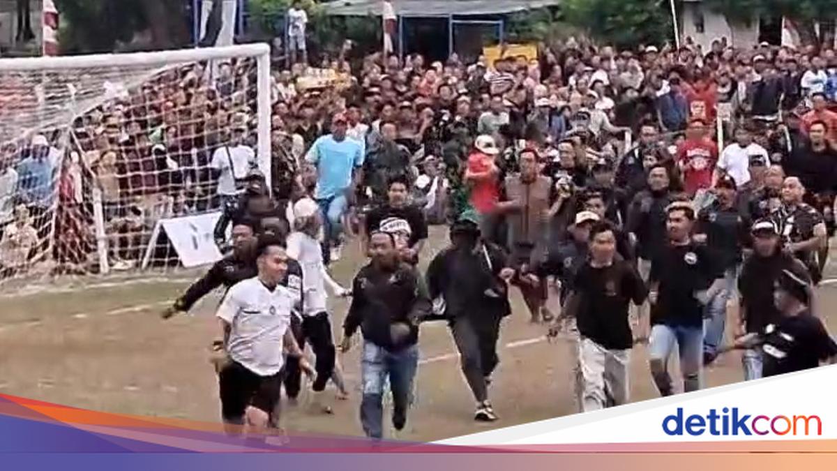 Wasit Tarkam di Purbalingga Dikeroyok Suporter Hingga Dibawa ke RS