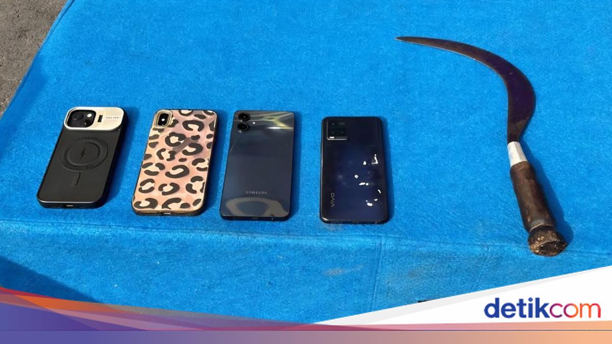 Polisi Tangkap 3 Pelaku Begal Saat Patroli di Jaktim, Celurit Disita