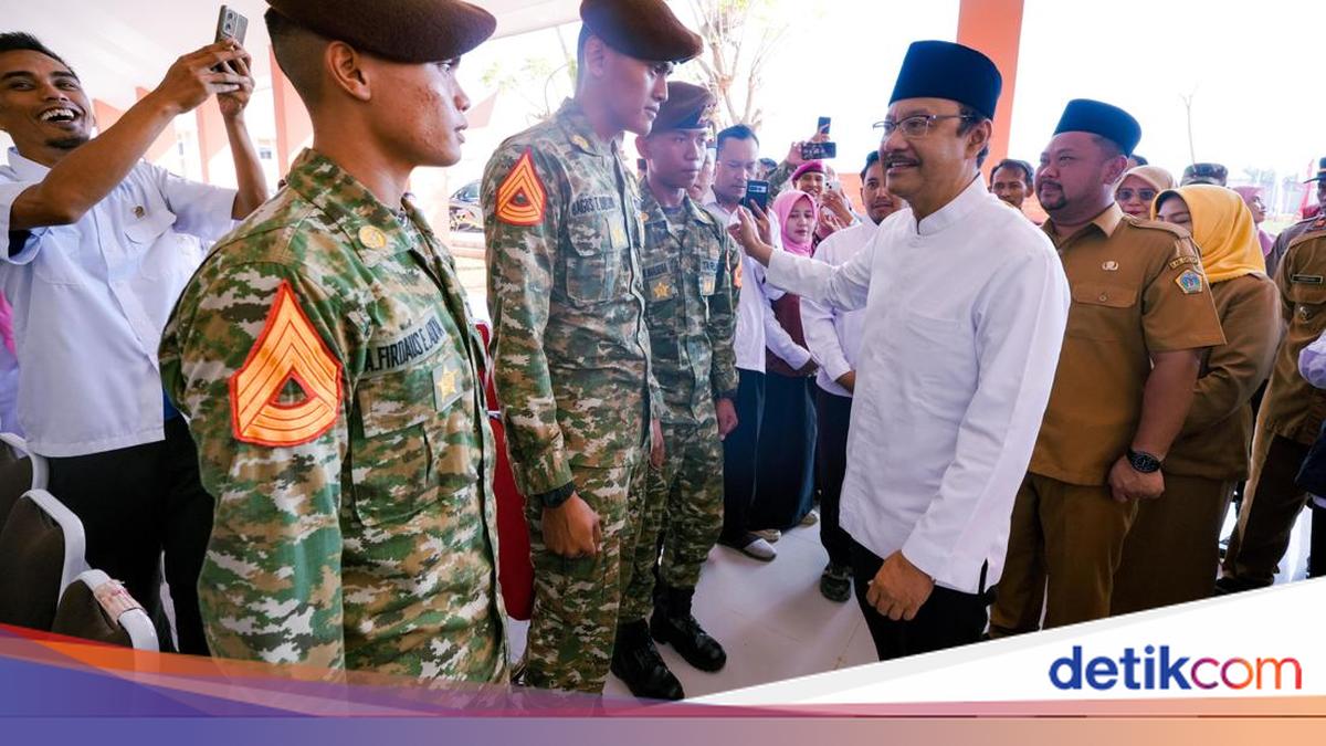 Gus Ipul Tinjau Taruna Bhakti Nusantara di Sekolah Rakyat Gresik