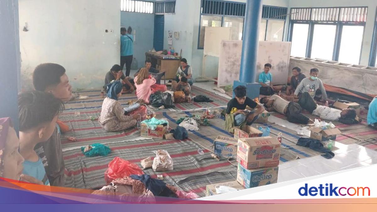 62 Penumpang Selamat KM Mutiara Sentosa Masih di Pulau Masalembu Sumenep