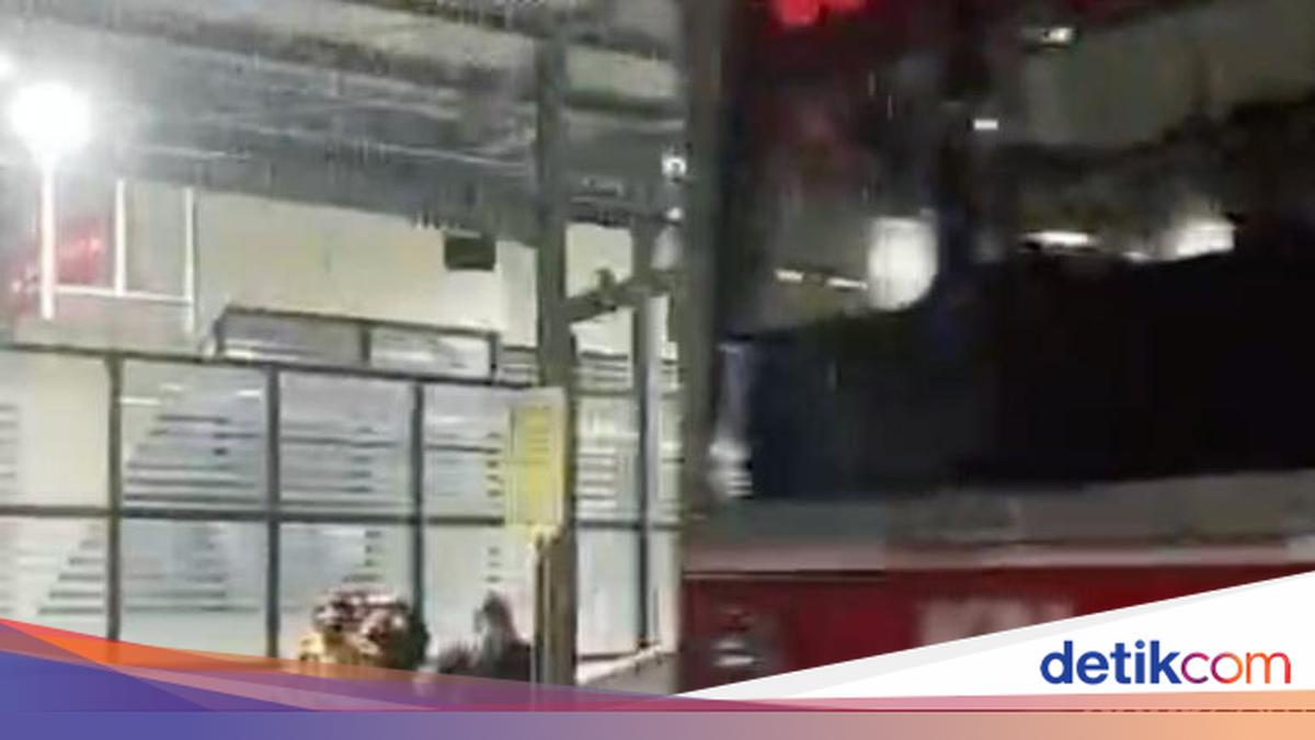 Penjelasan BMKG soal Hujan di Jakarta Usai Berminggu-minggu Kering