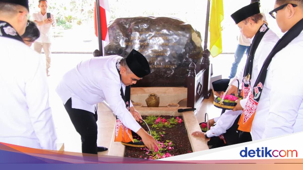 Ziarah ke Makam Bung Karno, Ketua MPR Tegaskan Indonesia Rumah Bersama