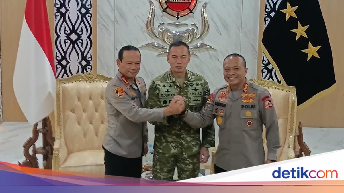 Perkuat Sinergi TNI-Polri, Kapolda Metro dan Pangdam Jaya Kunjungi Dankorbrimob Polri