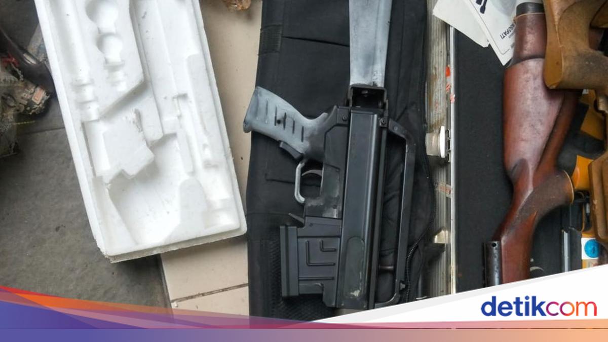 Ada Konflik Internal di Balik Temuan Ratusan Senjata di Sekolah Jaksel