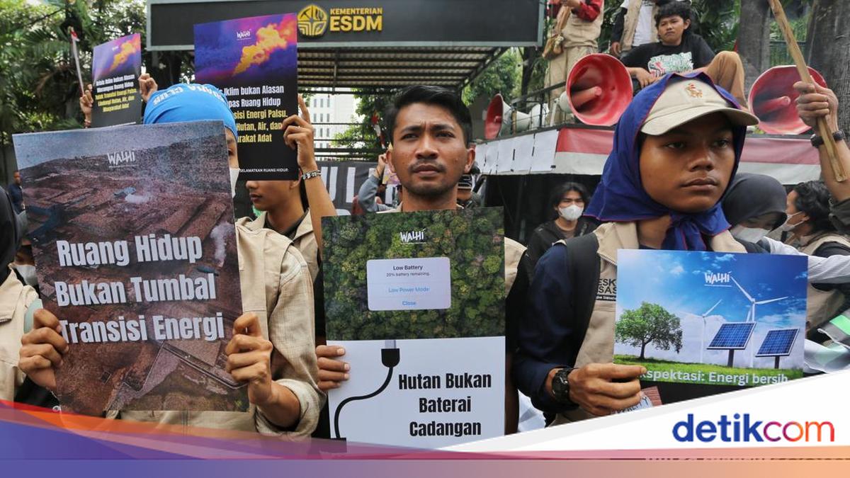 Tolak Tambang Geothermal, Aktivis Desak ESDM Lindungi Tanah Adat
