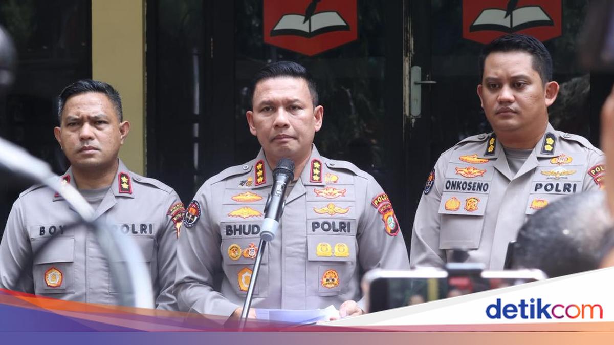 Polisi Sebut Ratusan Senjata di Sekolah Swasta Jaksel Diimpor, untuk Apa?