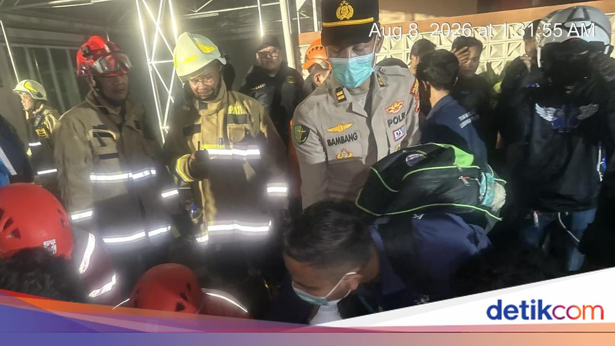 Biddokes Polda Metro Bantu Tangani Korban Kebakaran Gedung Bapenda