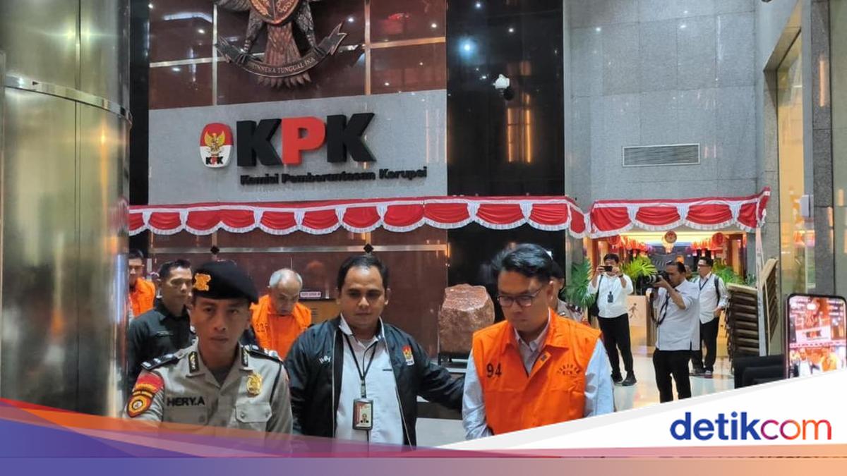 KPK Tahan 4 Tersangka Kasus Iklan Bank di Jabar