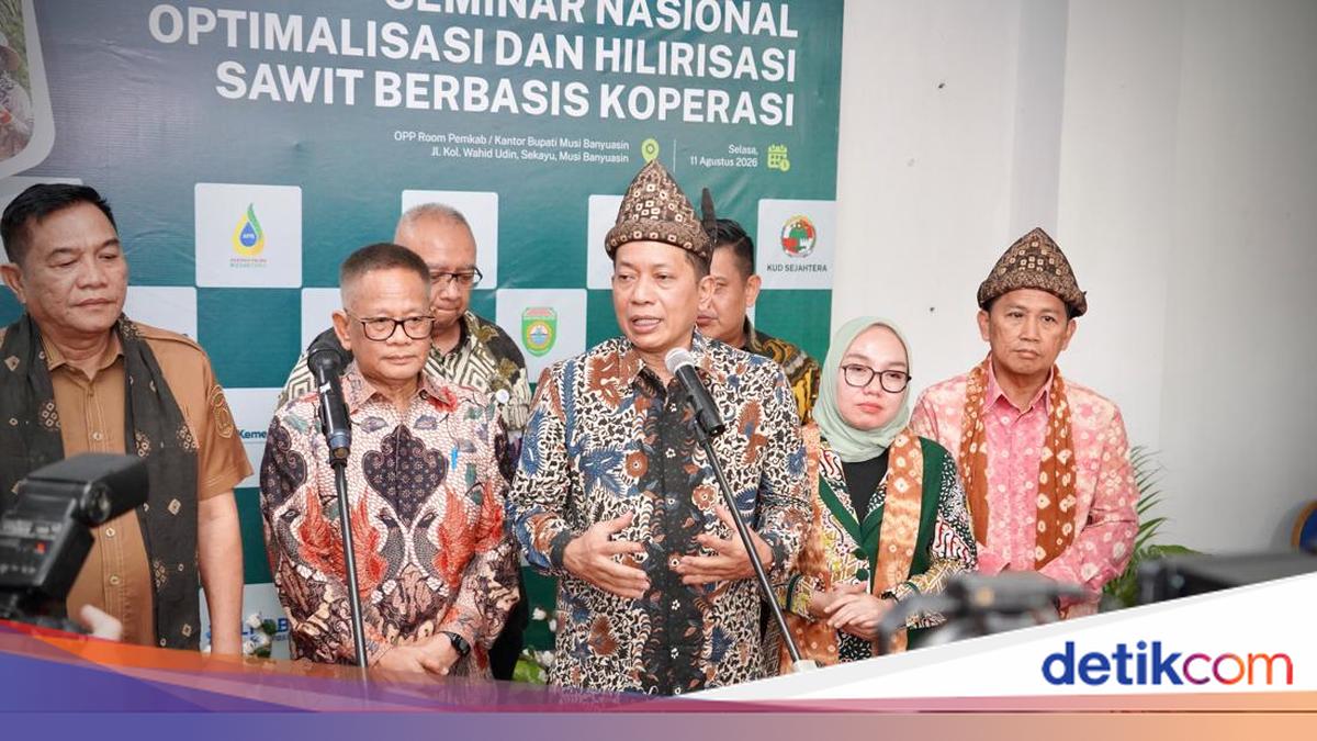 Menkop Dorong Hilirisasi Sawit Berbasis Koperasi untuk Sejahterakan Petani