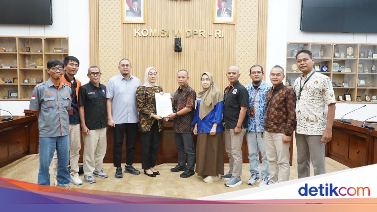Andre Rosiade Terima Aspirasi Serikat Pekerja PT Pos, Dorong Solusi Bersama Danantara