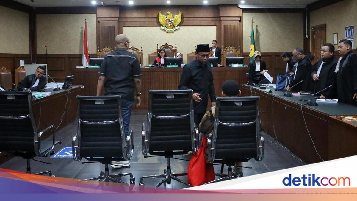Gus Alex Minta Eks Kasubdit Kemenag Dihadirkan di Sidang Kasus Kuota Haji