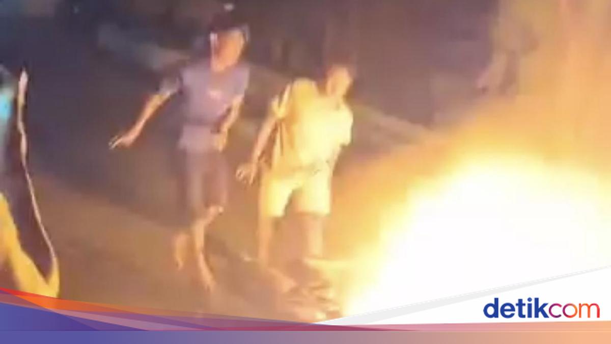 Pria di Gresik Babak Belur Usai Kepergok Curi Uang Rp 380 Ribu