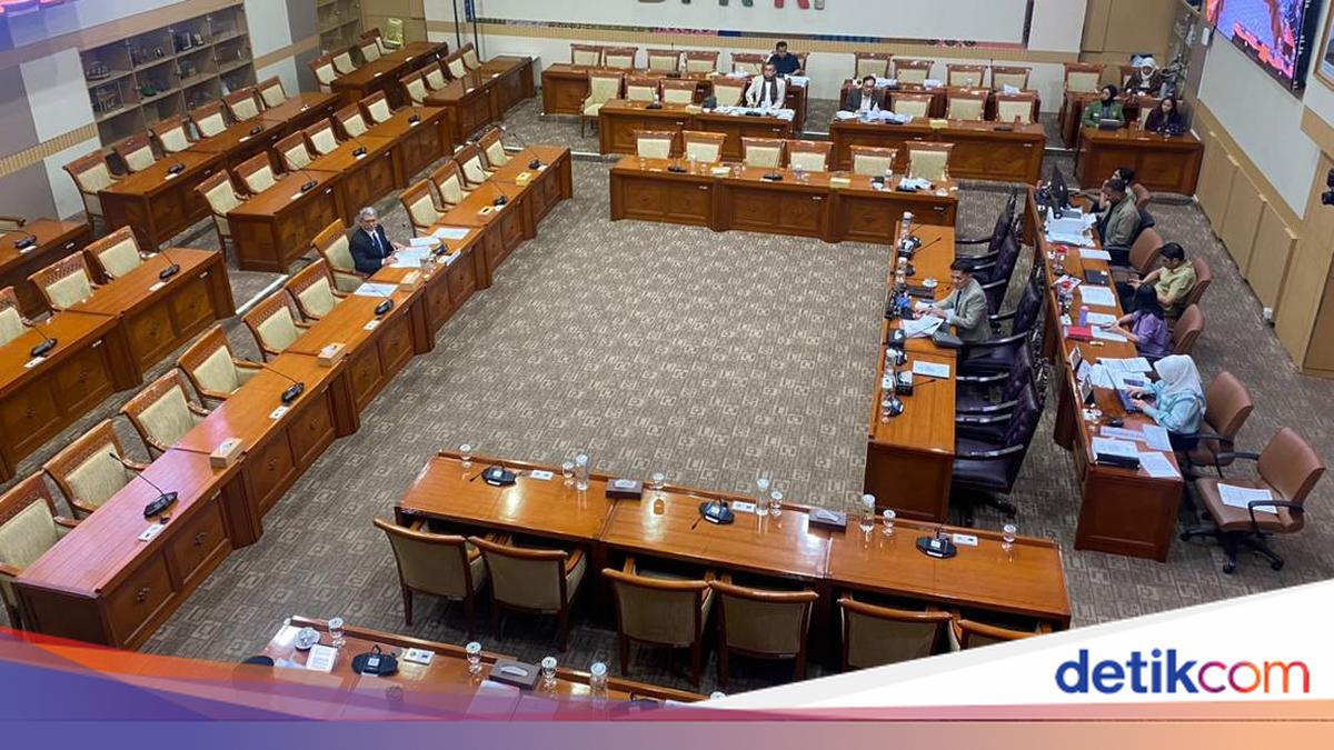 Anggota DPR Tanya Niat Eks Pejabat Pajak Ingin Jadi Calon Hakim Agung