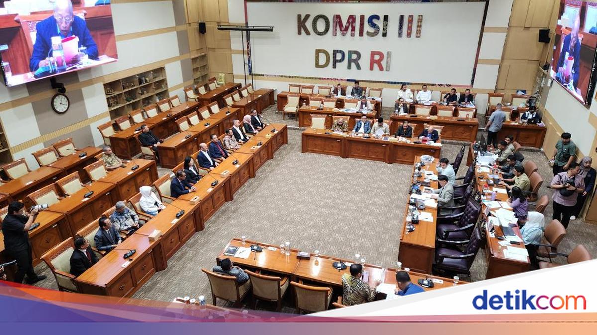 Komisi III DPR Setujui 11 Hakim Agung dan 3 Hakim Ad Hoc, Ini Daftarnya