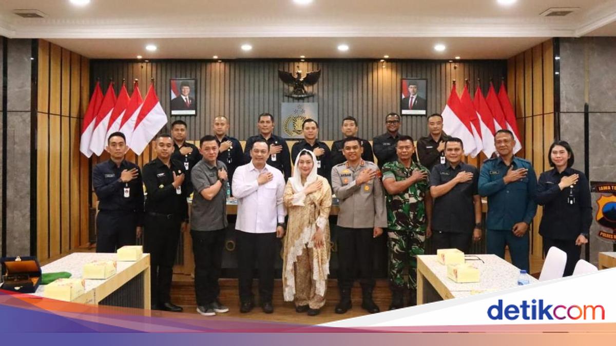 Siswa Sespimmen Polri Temui Bupati Brebes, Dalami soal Distribusi Pupuk Subsidi Petani