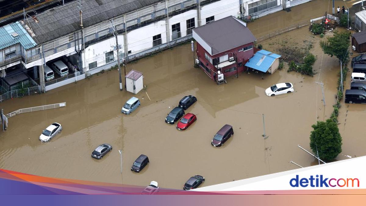 Korban Tewas Banjir Jepang Meningkat Jadi 10 Orang, Ribuan Mobil Terbengkalai