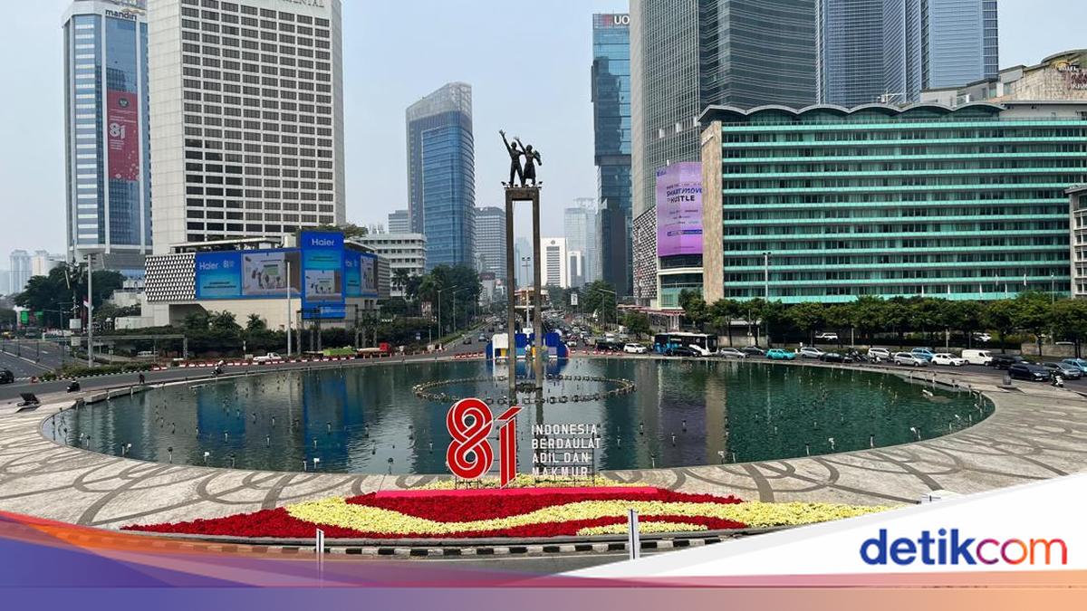 Kawasan Bundaran HI Mulai Bersolek Sambut HUT RI ke-81