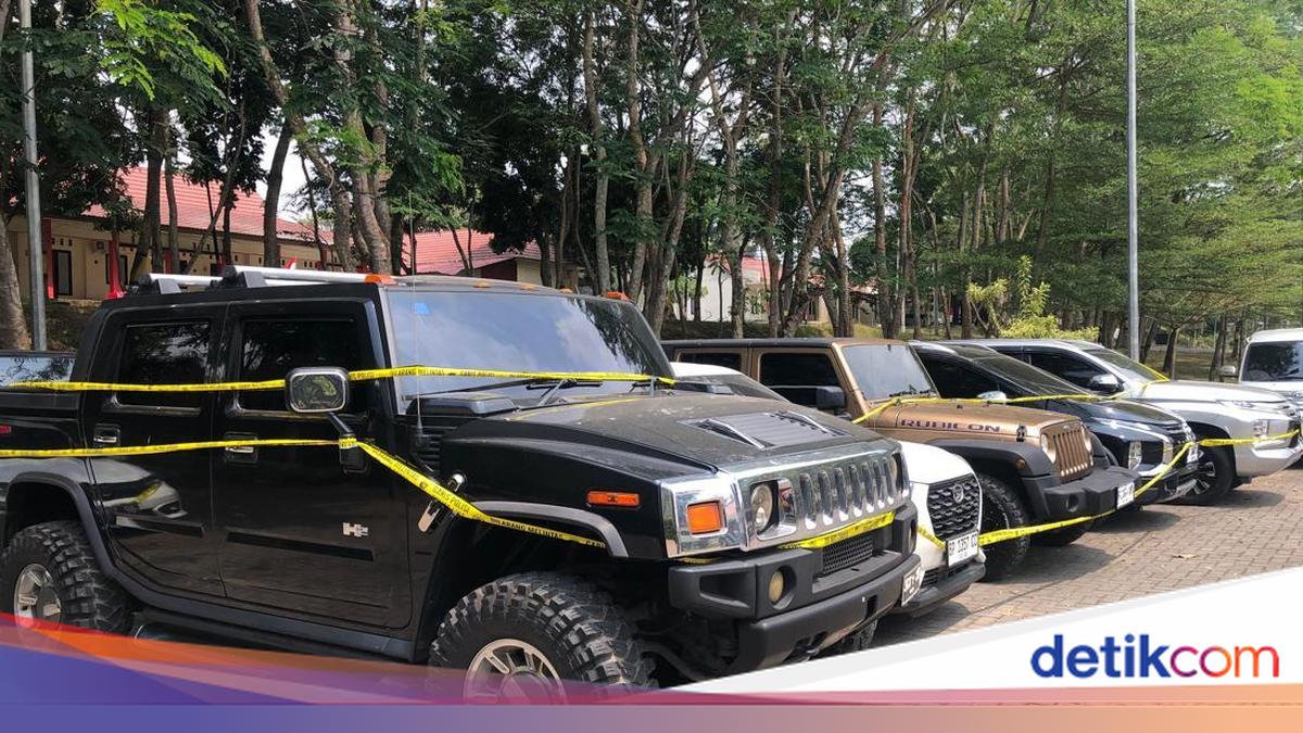 Bareskrim Segel Dua Kelab Malam di Batam dan Sita 11 Mobil - hiburan news from detikcom