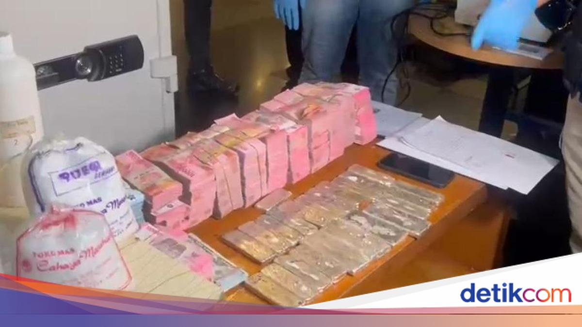 Bareskrim Ungkap 2 WN India Selundupkan Hampir 1 Ton Emas dalam Sebulan ke Dubai