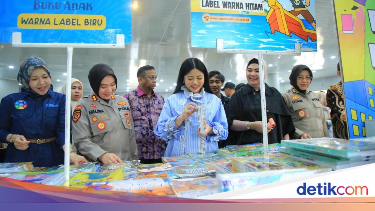Tingkatkan Literasi Warga, Bazar Buku 'Out of The Book' Hadir di Palembang