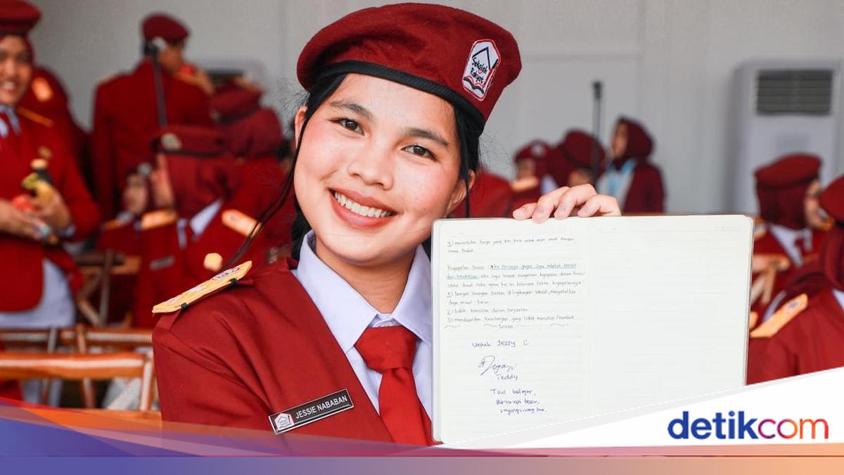 Cerita Siswa Sekolah Rakyat Terpilih Jadi Penampil Paduan Suara di Istana