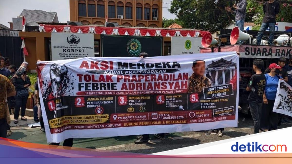 Demo di PN Jaksel, Massa Tuntut Praperadilan Febrie Adriansyah Ditolak