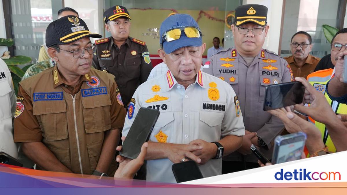Mendagri Tinjau Dampak Gempa di Ende, Cek Infrastruktur &amp; Layanan Dasar