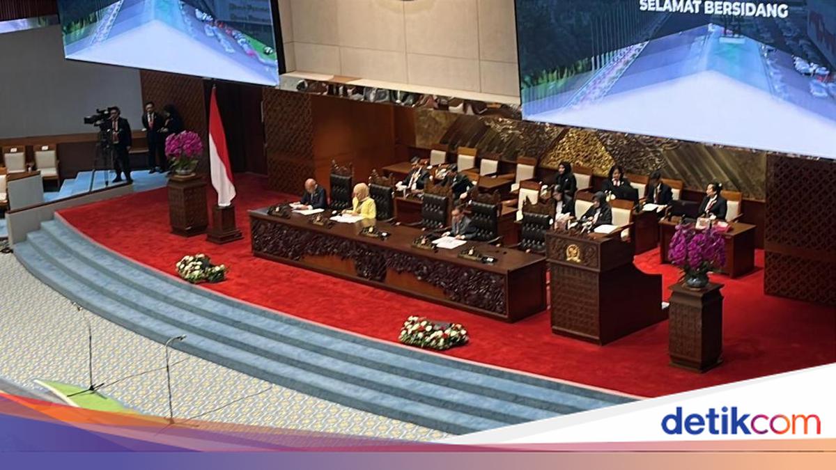 DPR Terima Surpres soal Calon Gubernur BI hingga Penjualan Kapal Eks KRI