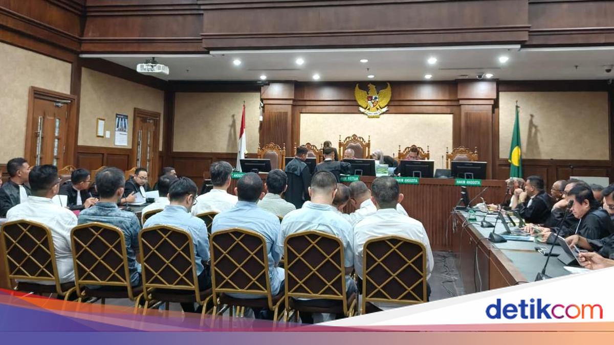 11 Terdakwa Korupsi Ekspor Limbah Sawit Didakwa Rugikan Negara Rp 7,3 Triliun
