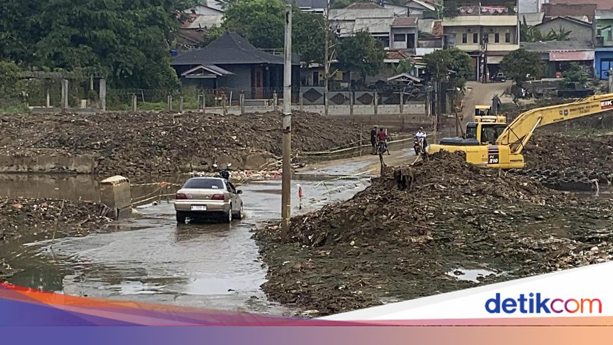 Banjir 4 Tahun Dekat TPA Cipayung Depok Akhirnya Surut, Jalan Kembali Bisa Dilalui